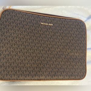 Micheal kors computer bag case